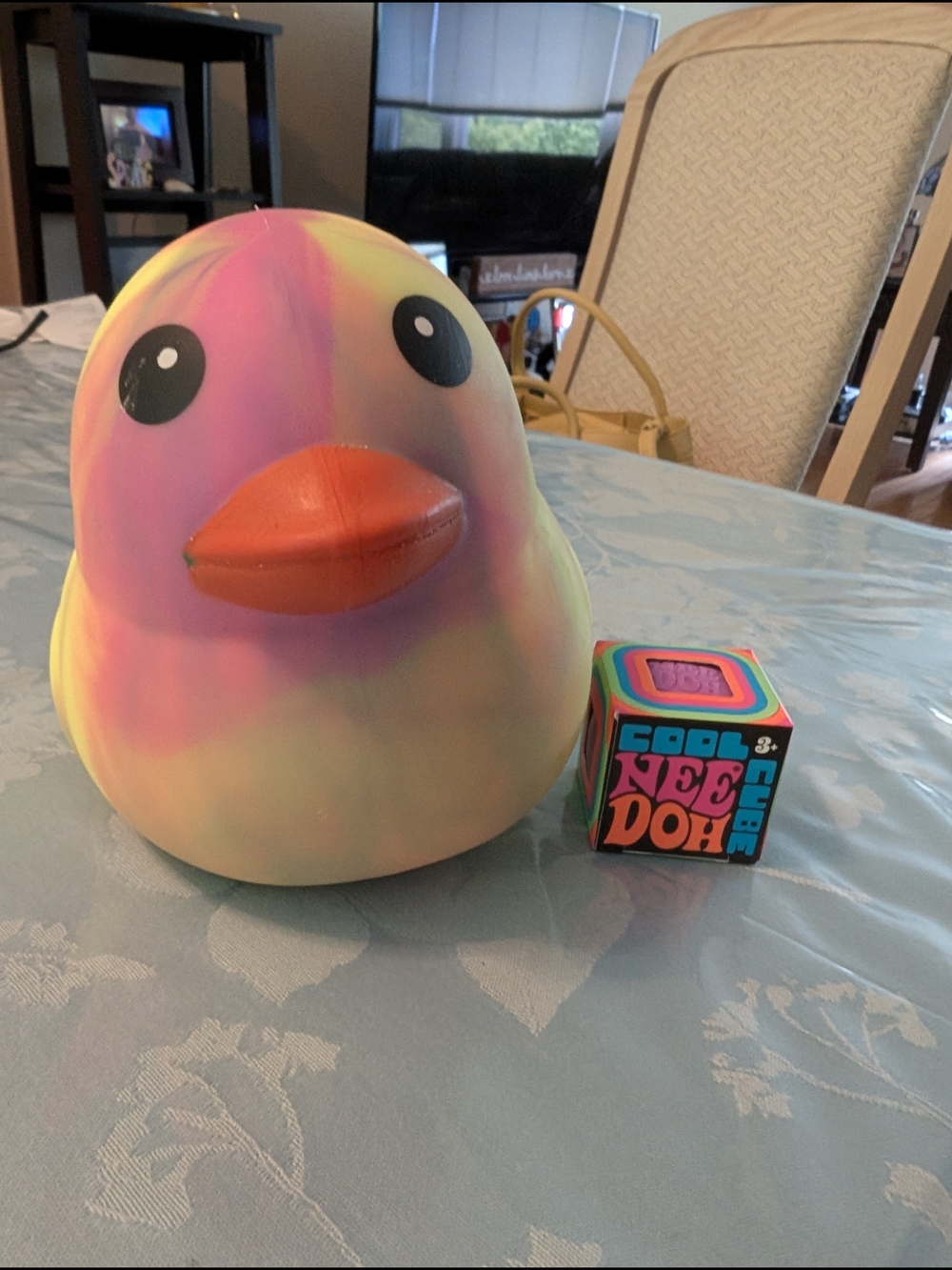 Jumbo Tye-Dye Squishy Duck & Cool Cube Needoh
